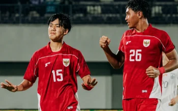 Pemain Timnas Indonesia U-17 Miraj Riski Sulaiman merayakan gol saat menghadapi China U-17 di Stadion Indomilk Arena.